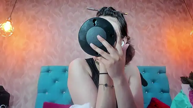 Snapshot of AnnieSoul chatting on October 2025 06:28:02 PM AnnieSoul online show from October 2025 06:28:02 PM