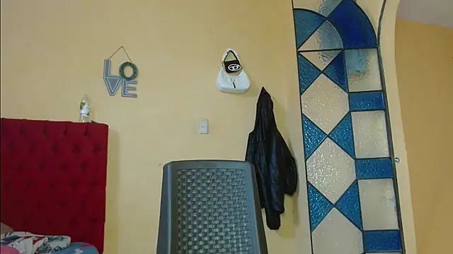 cristinamontiel online show from February 2025 02:15:01 PM