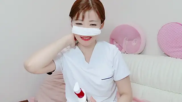 Snapshot of erokangoshi-nene chatting on December 2024 05:44:01 PM erokangoshi-nene online show from December 2024 05:44:01 PM