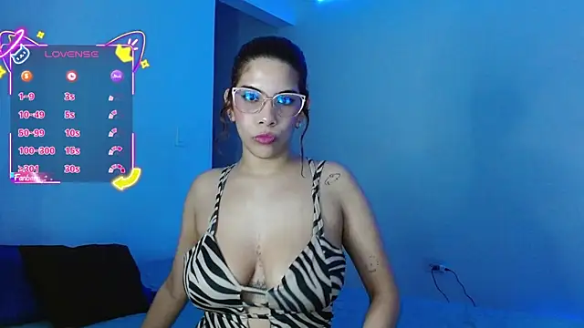 mishell1collins online show from February 2026 12:05:02 AM