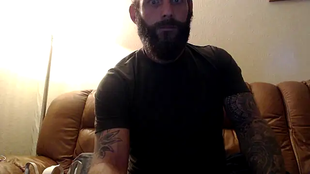 Snapshot of AnodicDemotic chatting on November 2025 02:34:01 AM AnodicDemotic online show from November 2025 02:34:01 AM