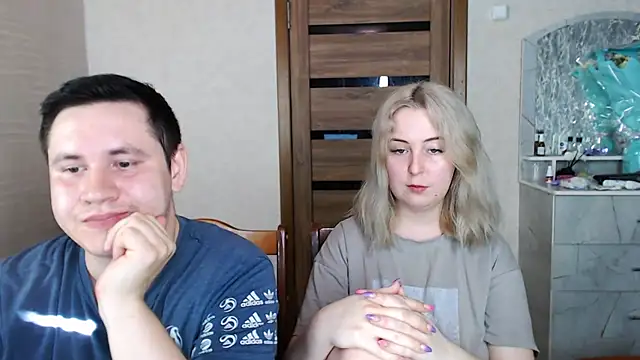 Kristy-Max online show from March 2025 06:03:02 AM