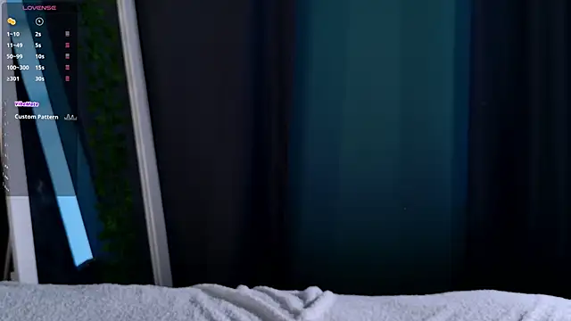 SunnyRisha online show from September 2025 05:12:01 AM