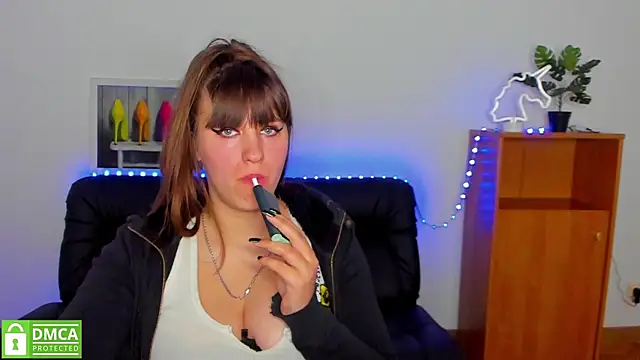 Amali Ivanna smit online show from February 2025 03:37:02 PM