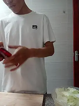 CM100412 online show from July 2026 06:17:01 AM