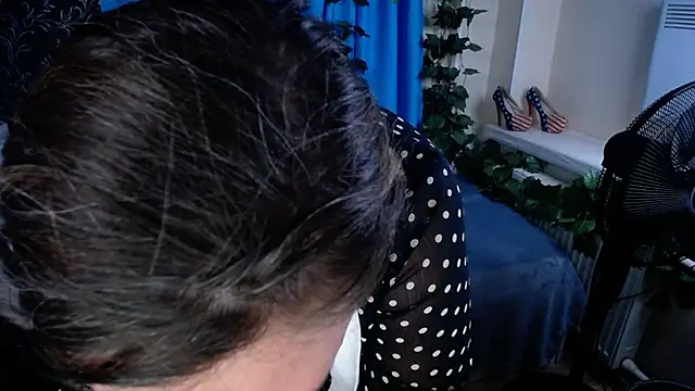 Snapshot of JesiaFoxi chatting on December 2024 06:54:02 PM JesiaFoxi online show from December 2024 06:54:02 PM