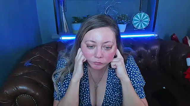 Snapshot of JesiaFoxi chatting on December 2024 06:02:02 PM JesiaFoxi online show from December 2024 06:02:02 PM