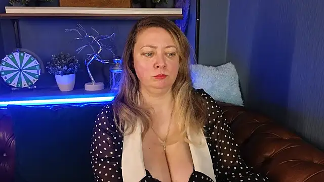 Snapshot of JesiaFoxi chatting on January 2025 12:27:02 PM JesiaFoxi online show from January 2025 12:27:02 PM