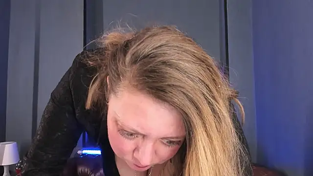 Snapshot of JesiaFoxi chatting on January 2025 02:42:02 PM JesiaFoxi online show from January 2025 02:42:02 PM