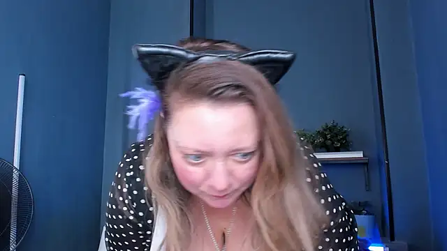 Snapshot of JesiaFoxi chatting on February 2025 03:24:02 PM JesiaFoxi online show from February 2025 03:24:02 PM