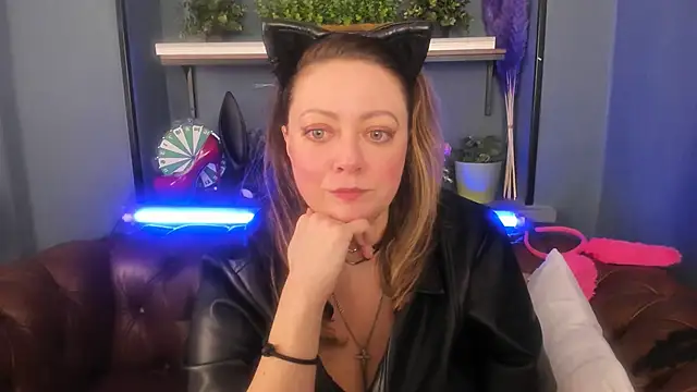 Snapshot of JesiaFoxi chatting on February 2025 12:29:02 PM JesiaFoxi online show from February 2025 12:29:02 PM