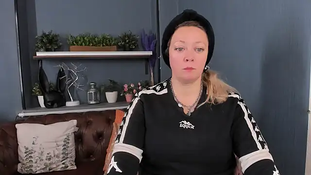 JesiaFoxi online show from October 2025 11:08:02 AM