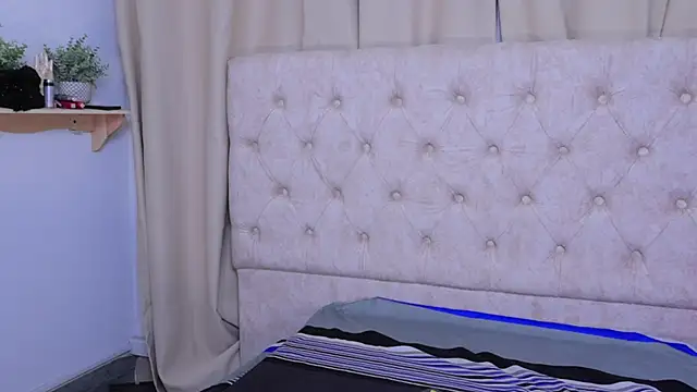 ashleyvalirya online show from December 2024 03:51:02 AM