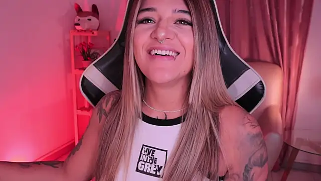 ashleyvalirya online show from January 2026 03:56:02 AM