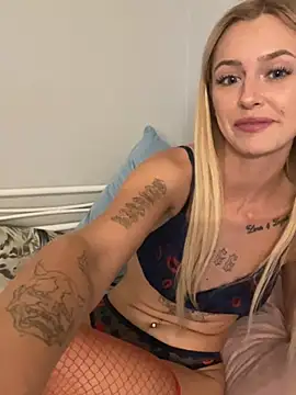 Snapshot of saskiapierce chatting on March 2025 05:48:02 PM saskiapierce online show from March 2025 05:48:02 PM