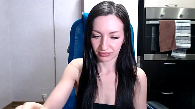 Snapshot of RailyMellow chatting on January 2025 05:41:01 PM RailyMellow online show from January 2025 05:41:01 PM