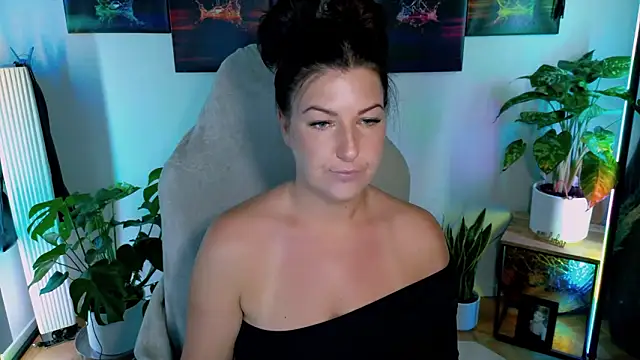 NatiLove35 online show from January 2026 04:11:01 PM