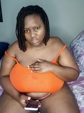 Snapshot of queenxdede chatting on May 2026 03:53:02 PM queenxdede online show from May 2026 03:53:02 PM