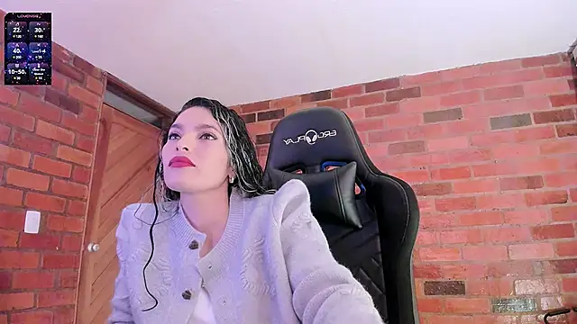 Snapshot of paulinabarnett- chatting on January 2025 02:30:02 AM paulinabarnett- online show from January 2025 02:30:02 AM