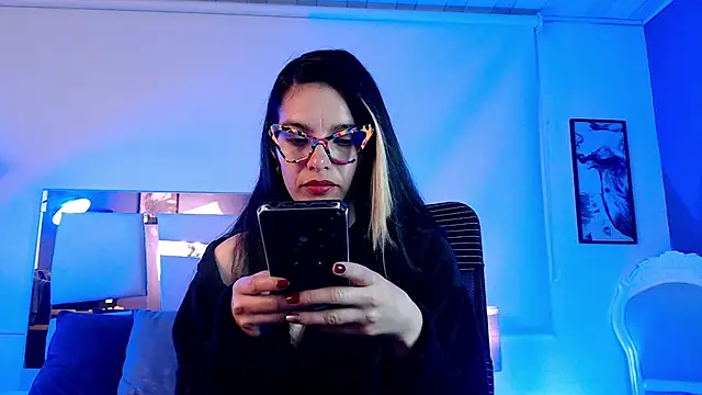 Snapshot of paulinabarnett- chatting on March 2025 11:51:02 AM paulinabarnett- online show from March 2025 11:51:02 AM