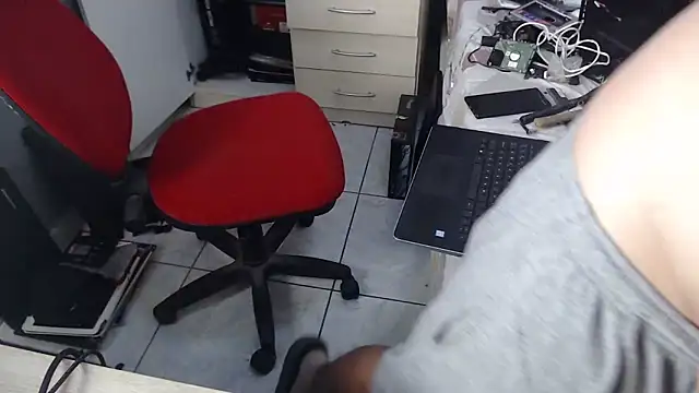 pepepaty online show from April 2026 10:11:02 PM