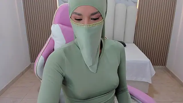 Hanaa latif online show from January 2025 03:22:01 PM