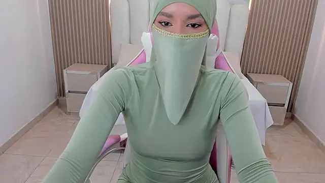 Hanaa latif online show from January 2025 03:21:01 PM