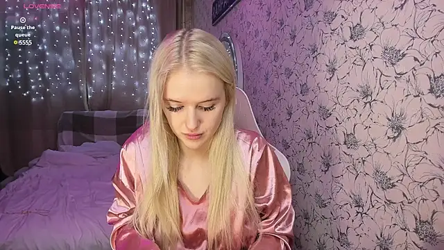 Healing  girl online show from December 2024 06:44:01 AM
