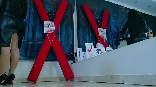 MeliizaQueen online show from April 2026 12:55:01 PM