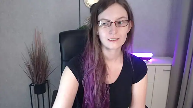 emmaxDelight online show from December 2025 06:29:02 AM