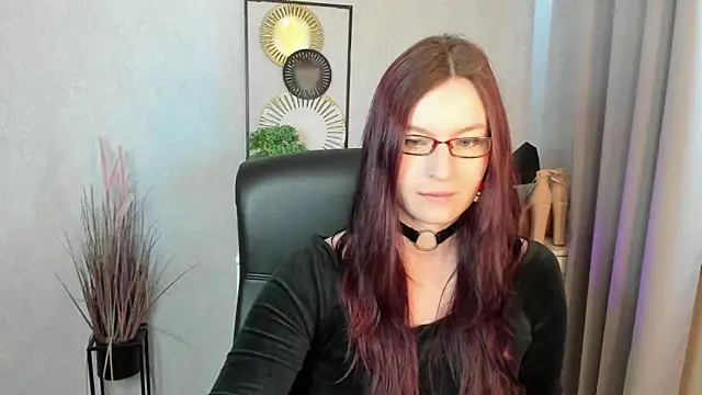 emmaxDelight online show from May 2026 05:27:02 AM