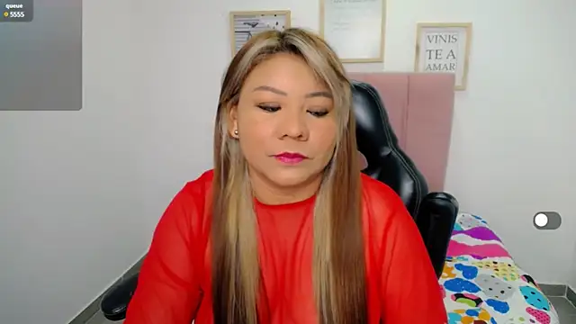 Snapshot of victoria_love89 chatting on March 2025 06:06:02 AM victoria love89 online show from March 2025 06:06:02 AM