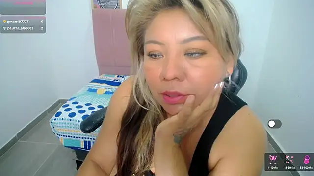 Snapshot of victoria_love89 chatting on March 2025 06:37:01 AM victoria love89 online show from March 2025 06:37:01 AM