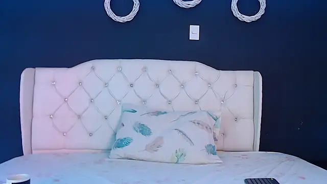 zoe jones13 online show from January 2025 11:46:01 AM