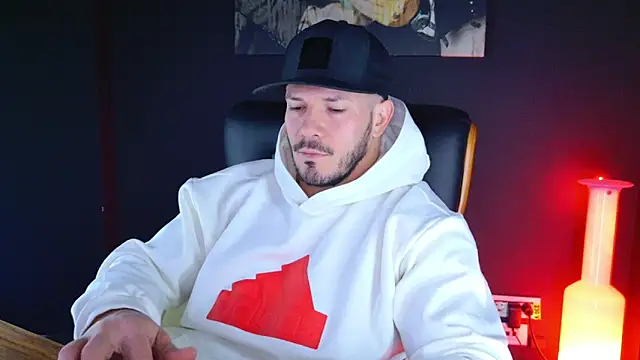 AngeloEric online show from December 2024 06:15:02 AM