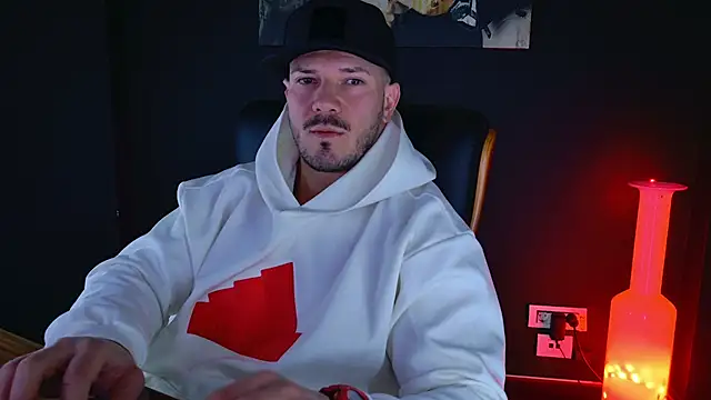 AngeloEric online show from December 2024 12:01:02 PM