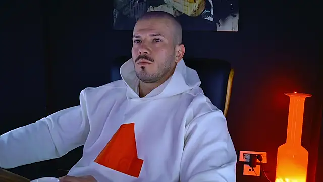 AngeloEric online show from January 2025 01:05:02 PM