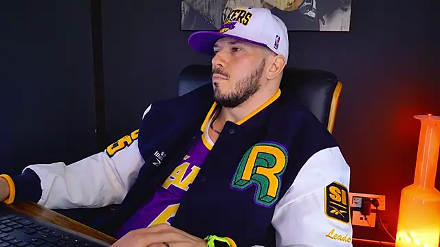 AngeloEric online show from February 2025 11:01:02 AM