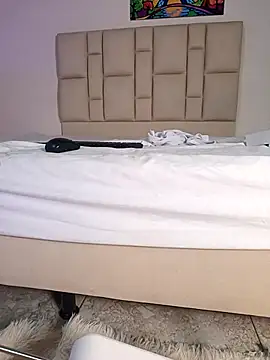 bella  honey online show from January 2025 01:45:02 AM