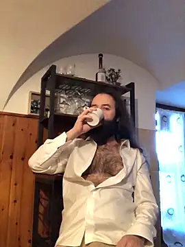 Snapshot of lostile8 chatting on December 2024 02:44:01 PM lostile8 online show from December 2024 02:44:01 PM