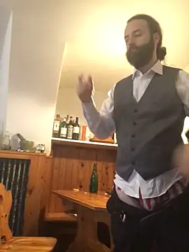 Snapshot of lostile8 chatting on January 2025 03:15:01 PM lostile8 online show from January 2025 03:15:01 PM