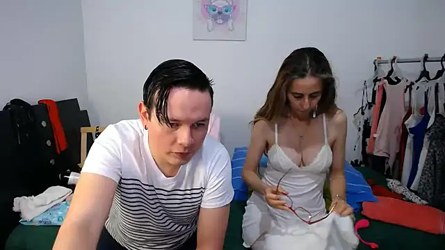 jade and jack online show from March 2025 05:32:02 AM