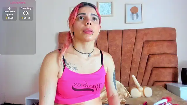 Snapshot of NIKI_SANTANA chatting on March 2025 04:03:02 AM NIKI SANTANA online show from March 2025 04:03:02 AM