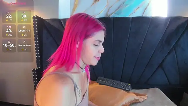 Snapshot of NIKI_SANTANA chatting on September 2025 03:52:02 AM NIKI SANTANA online show from September 2025 03:52:02 AM