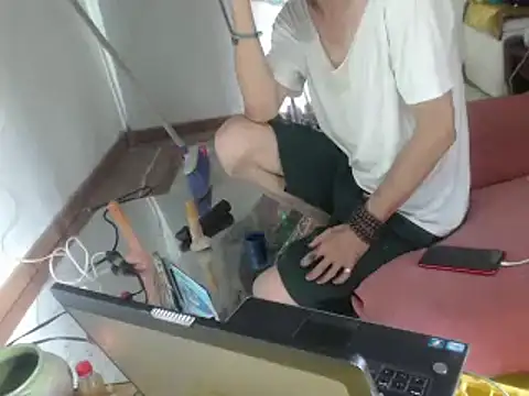 laye19 online show from February 2025 06:51:01 PM