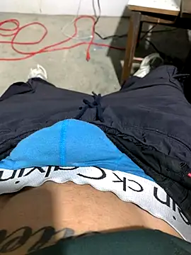 Snapshot of 27powercm chatting on November 2025 05:17:01 AM 27powercm online show from November 2025 05:17:01 AM