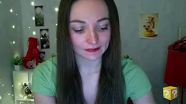  Barbie Kiss  online show from April 2026 01:24:02 PM
