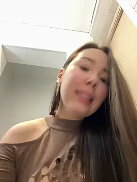 Asian Asami online show from February 2025 05:13:02 PM