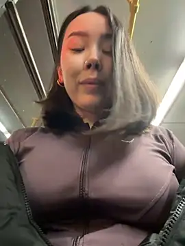 Asian Asami online show from October 2025 04:41:01 PM