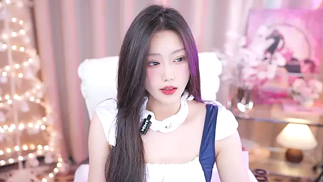 YINGTao-168 online show from February 2025 04:49:01 AM